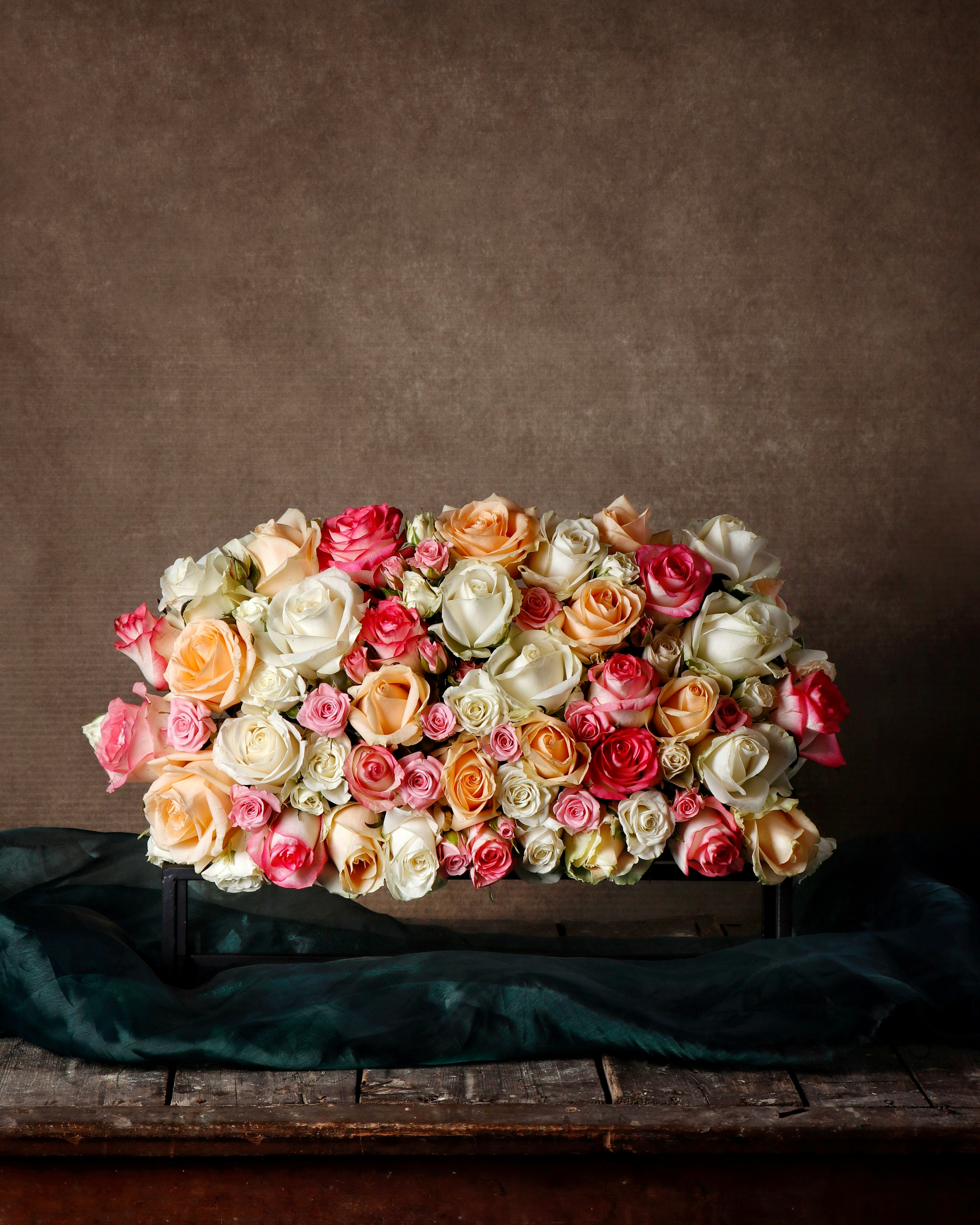 white and pink roses bouquet